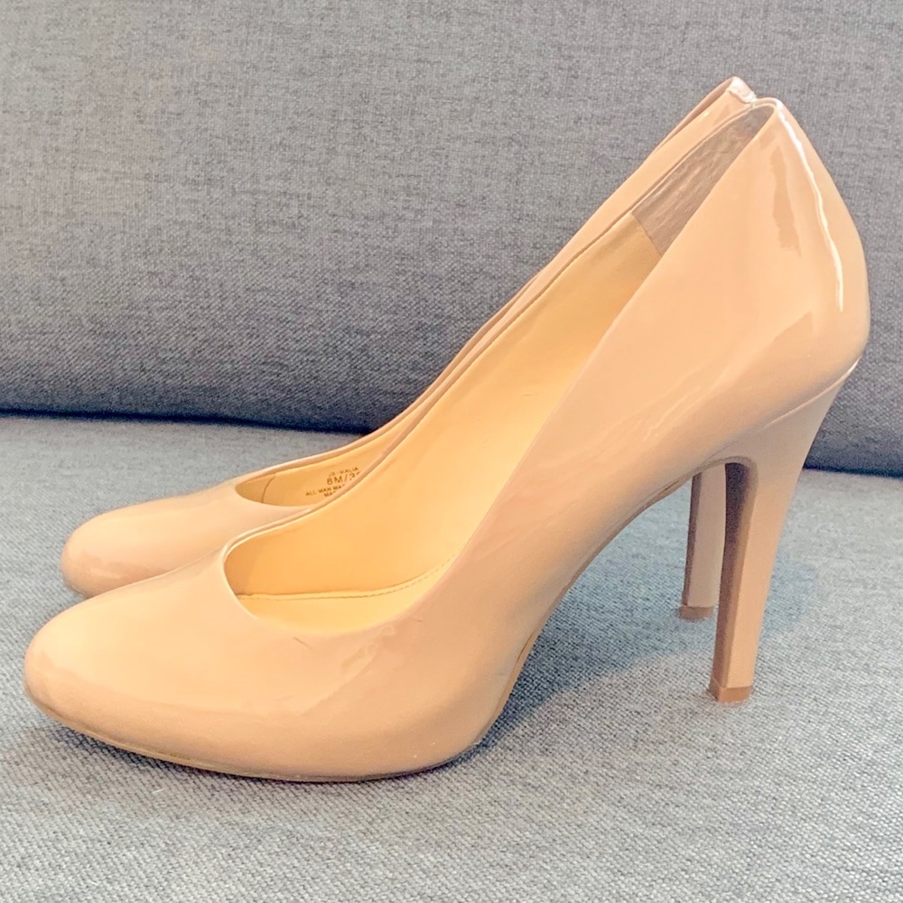 JESSICA SIMPSON 4” Patent Heels in Nude Color, 8